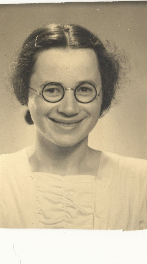Olina født 1910